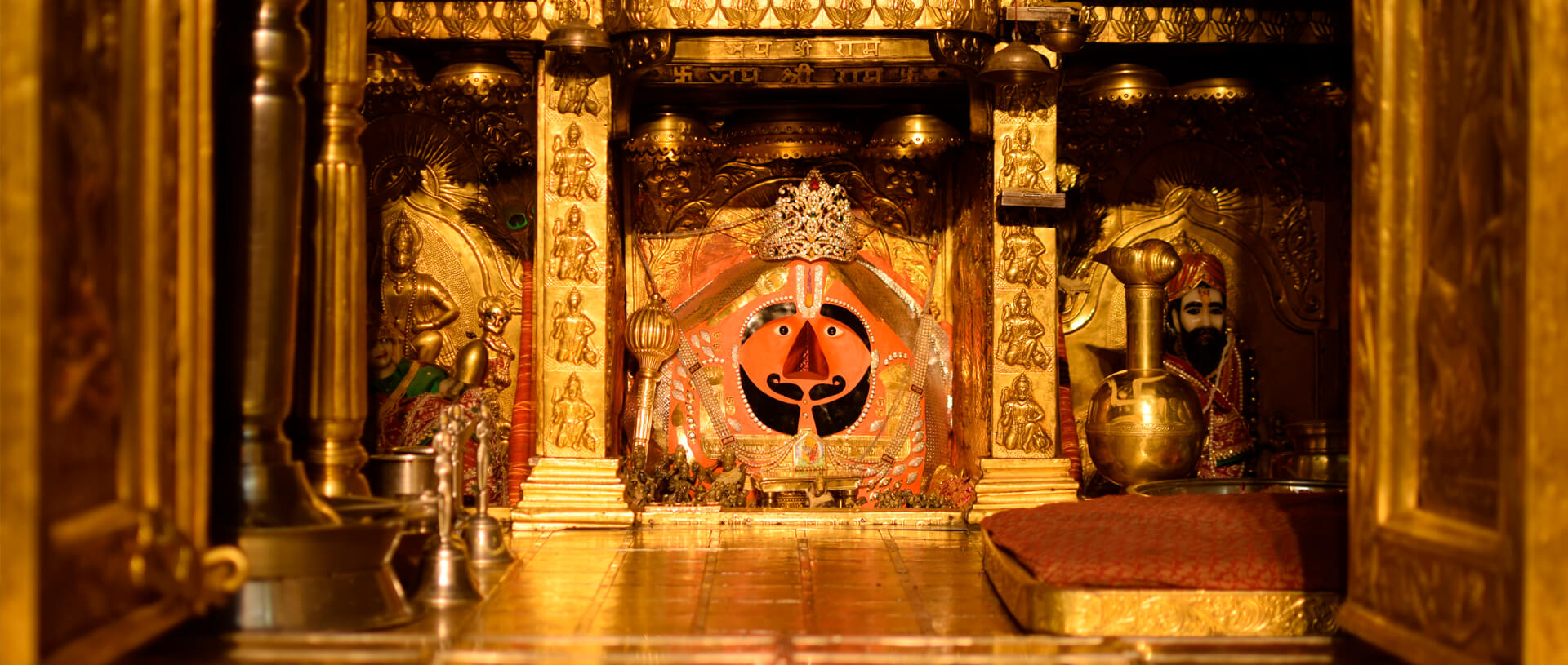 Rajveer Pujari Salsar Dham
